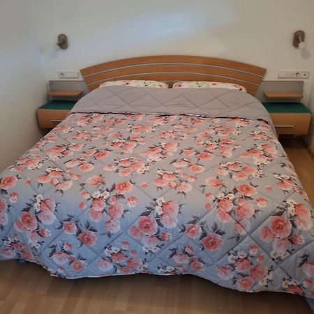 Bertoldihof Lägenhet Cortaccia Exteriör bild