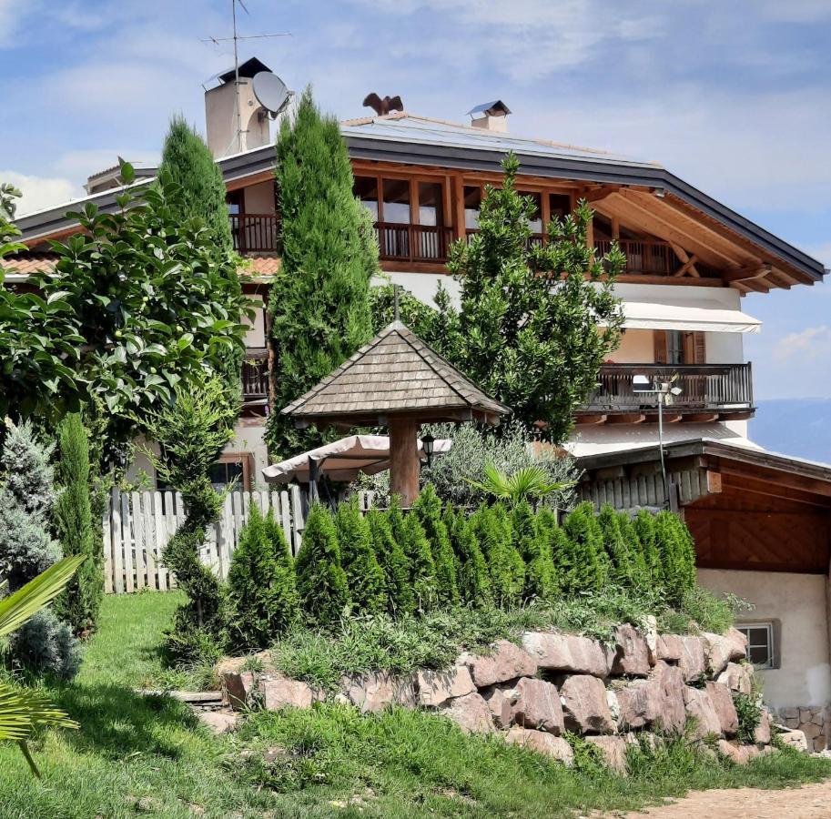 Bertoldihof Lägenhet Cortaccia Exteriör bild