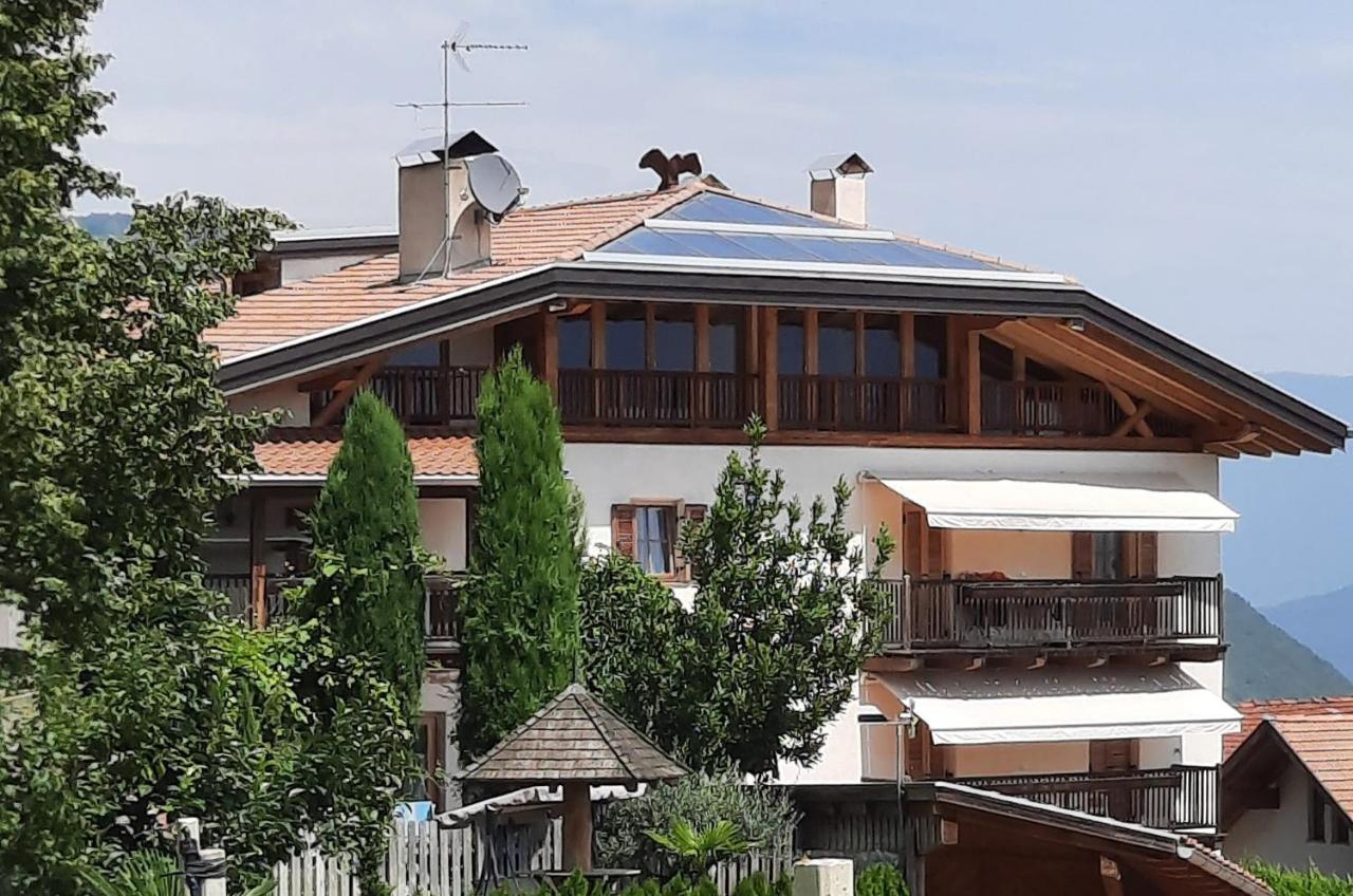 Bertoldihof Lägenhet Cortaccia Exteriör bild