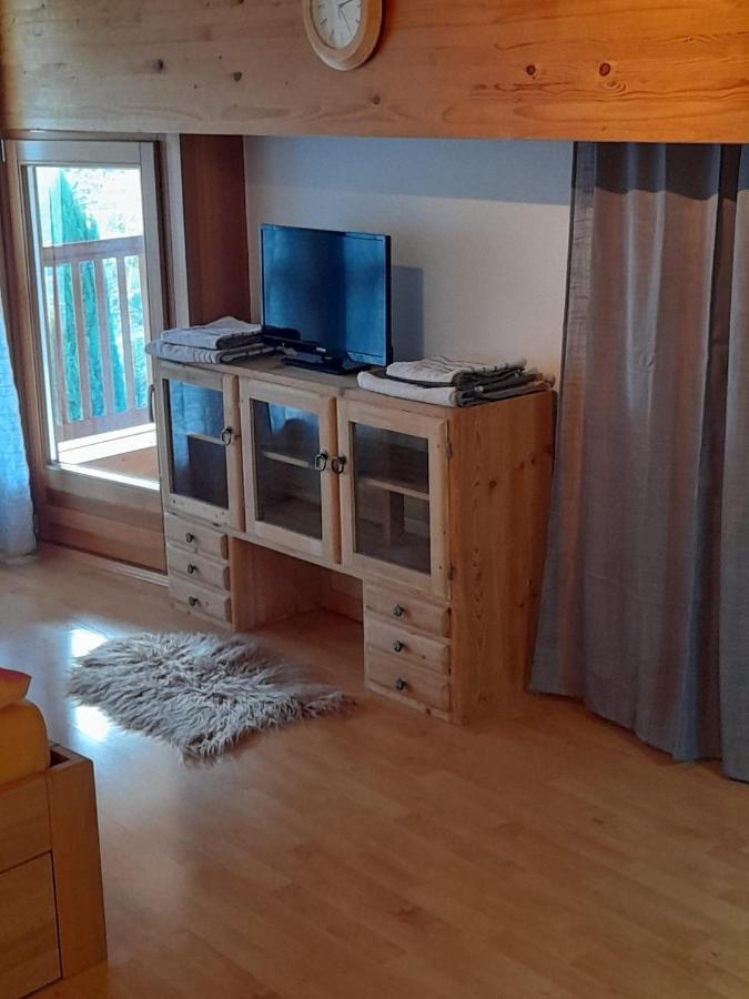 Bertoldihof Lägenhet Cortaccia Exteriör bild