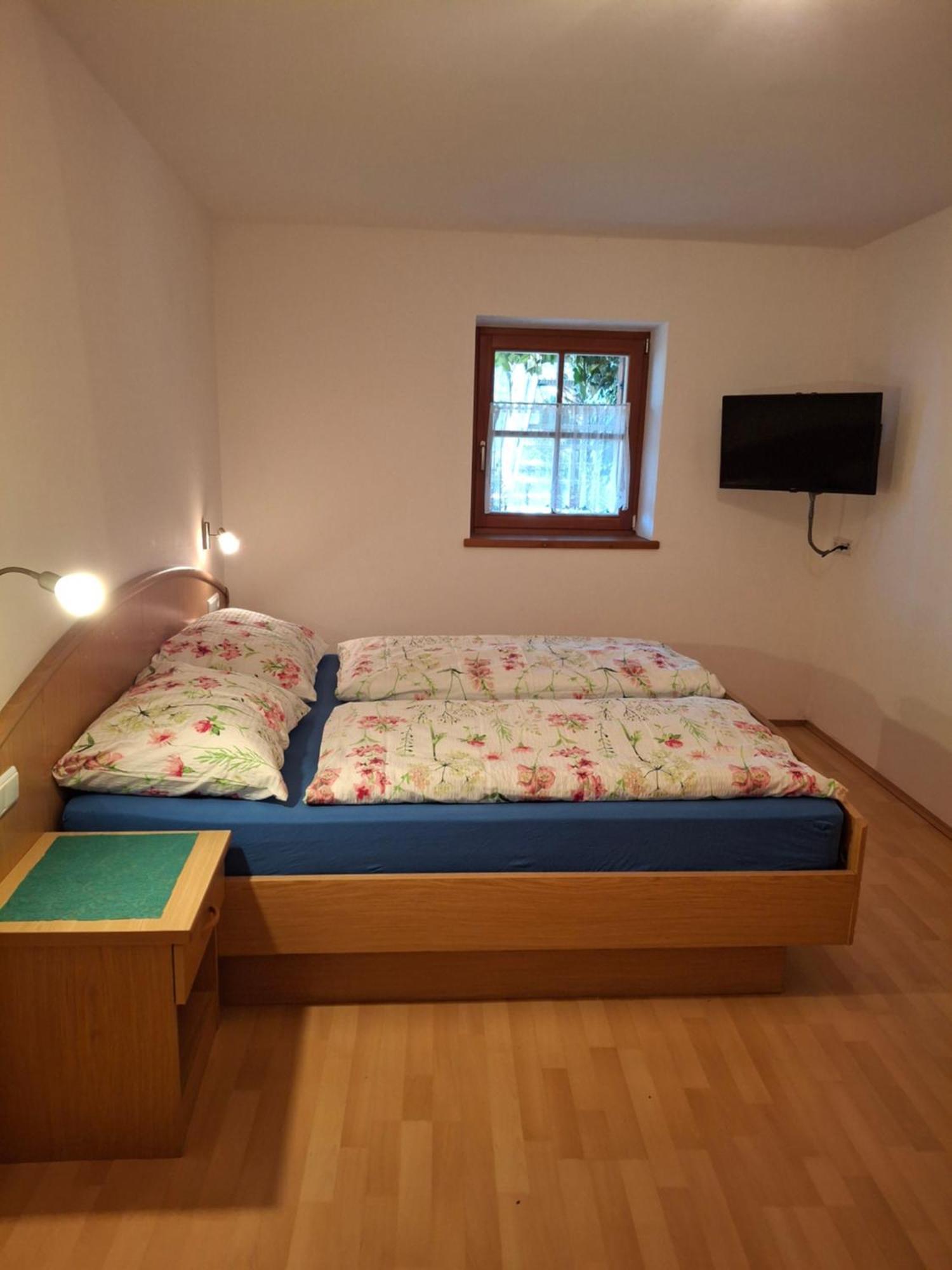 Bertoldihof Lägenhet Cortaccia Exteriör bild