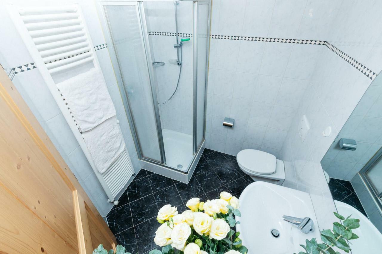 Bertoldihof Lägenhet Cortaccia Exteriör bild