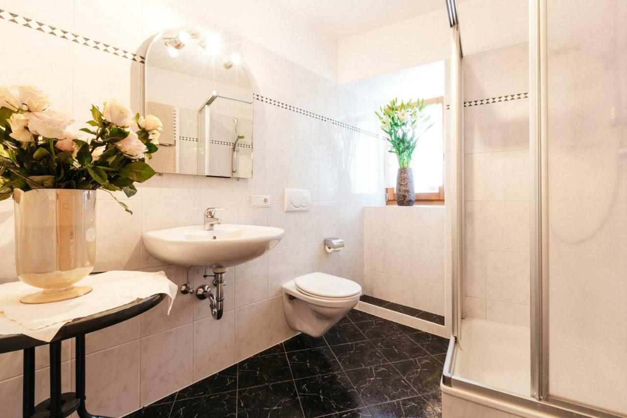 Bertoldihof Lägenhet Cortaccia Exteriör bild