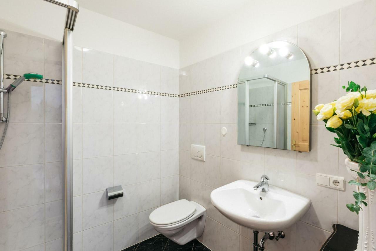 Bertoldihof Lägenhet Cortaccia Exteriör bild